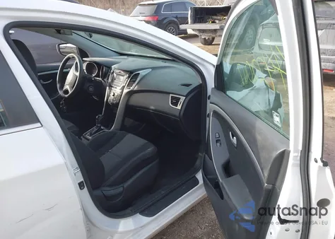 2017 Hyundai Elantra Gt z USA, uszkodzony, nr VIN KMHD35LH8HU375822